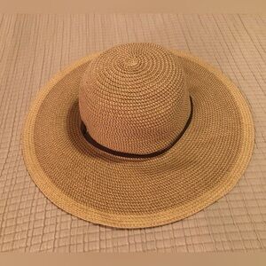 Smith & Hawken Wide Brim Straw Sun Hat with Brown Band - Foldable for travel